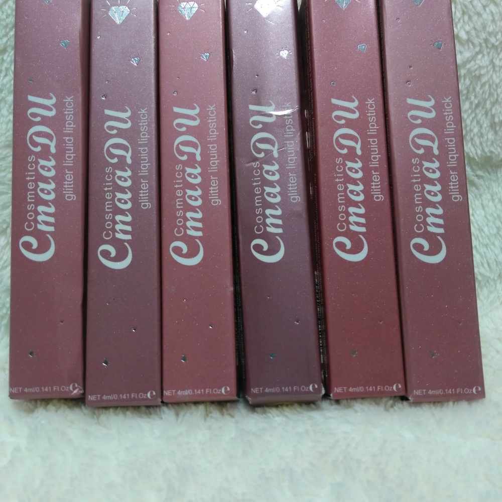 Lipstick - Picture 8 of 8